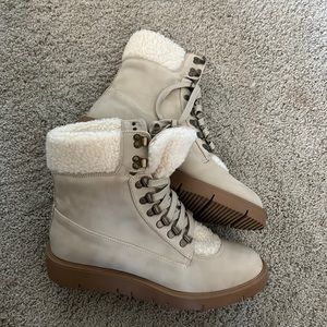 Fur Lined Boots- NWOT